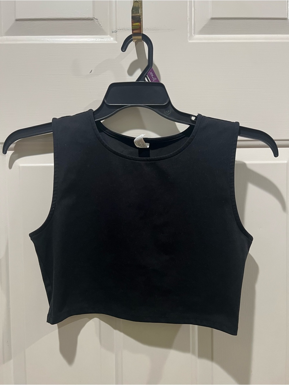 Yogalicious Black Cropped Muscle Tank